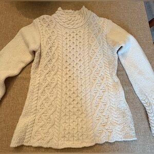 Beautiful Irish Merino Wool & Cashmere Cable Knit Sweater - Cream Color